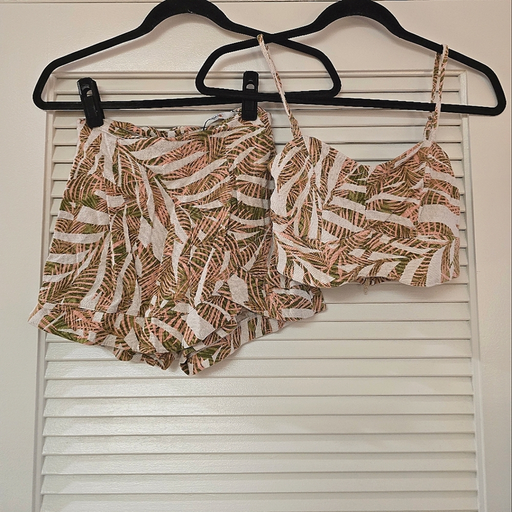 Handbook - (Petite) Tropical Crop Top & Skort Two-Piece Set